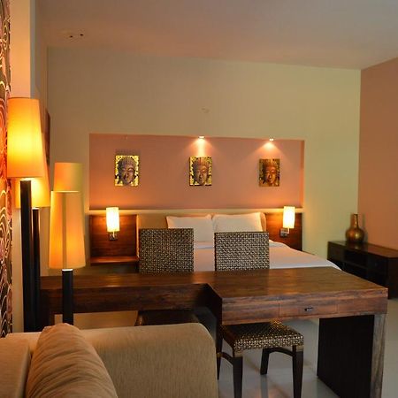 Marinos Place Legian Εξωτερικό φωτογραφία