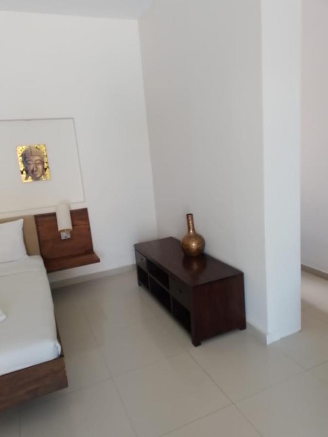 Marinos Place Legian Εξωτερικό φωτογραφία