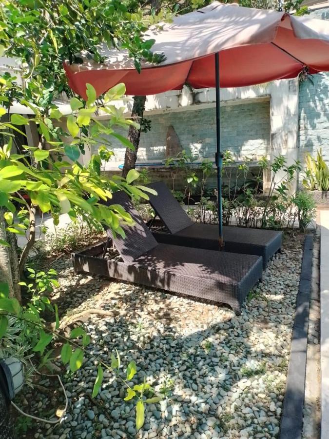 Marinos Place Legian Εξωτερικό φωτογραφία