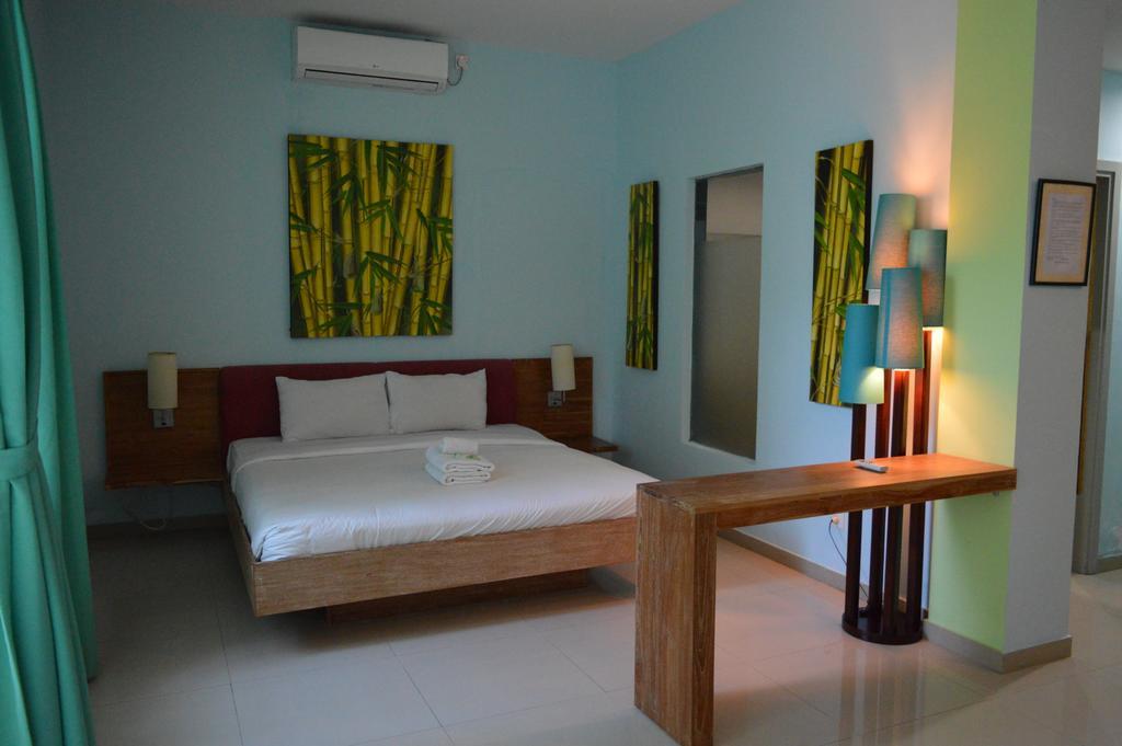 Marinos Place Legian Εξωτερικό φωτογραφία