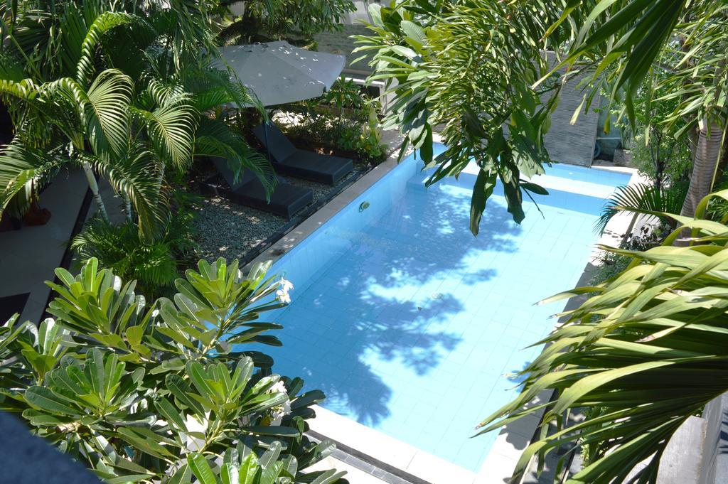 Marinos Place Legian Εξωτερικό φωτογραφία