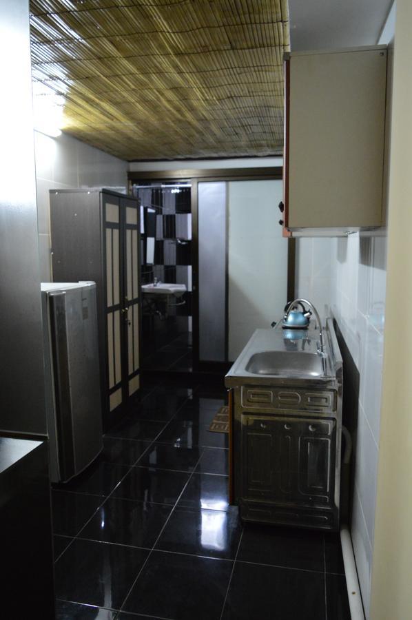 Marinos Place Legian Εξωτερικό φωτογραφία