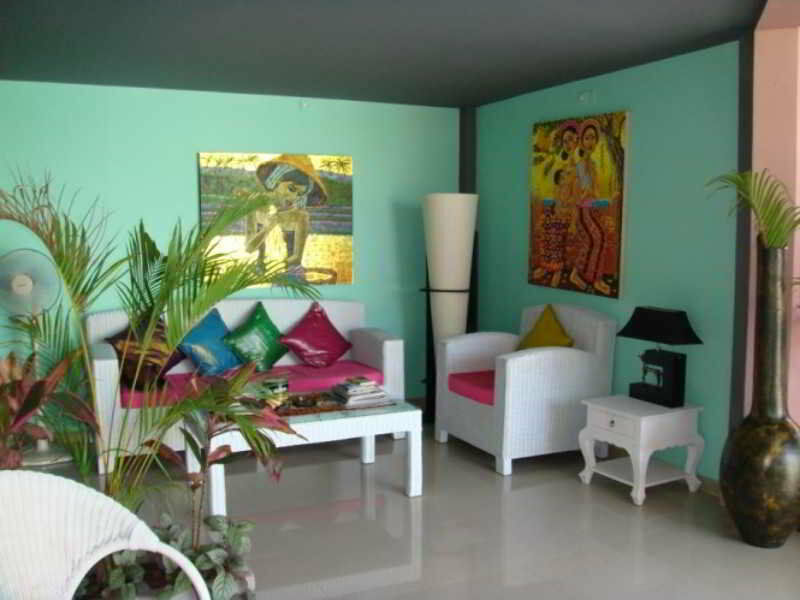 Marinos Place Legian Εξωτερικό φωτογραφία